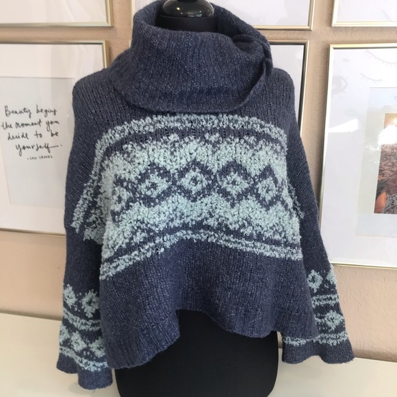 •Free People• Cowl Neck Crop Sweater - Picture 1 of 7